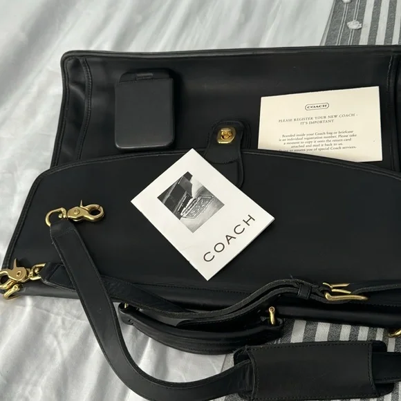 Beekman Black Leather Coach Briefcase with top handle and shoulder strap. 17x12” - Picture 13 of 13